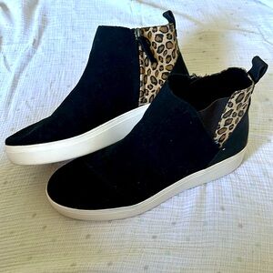 Toms Platform Leopard Slip-on